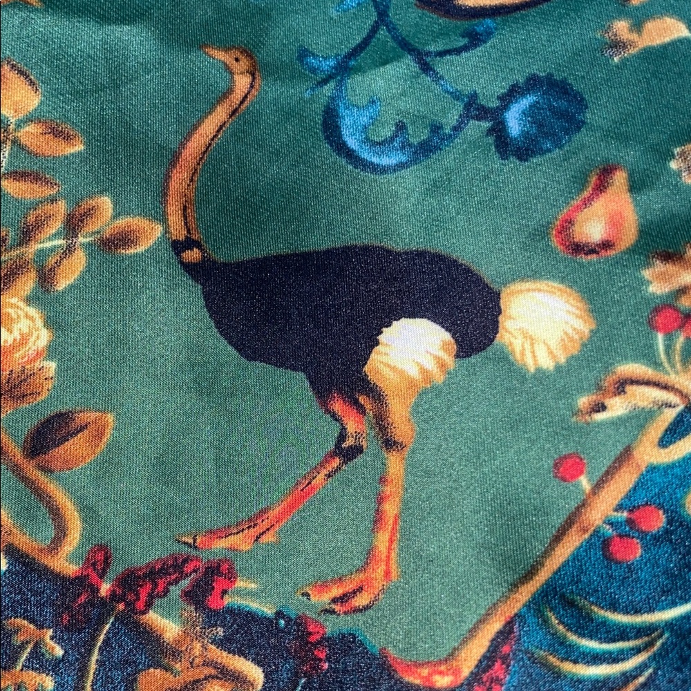 Large Mulberry Silk Scarf 42” Square Jade/Emerald Green Animals/Birds - Picture 5 of 8